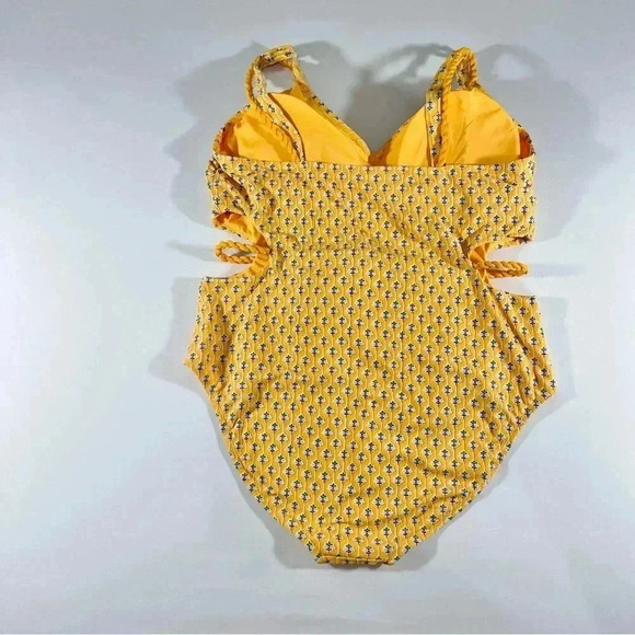 NWT Women's RHODE One Piece Swimsuit - Picture 3 of 10